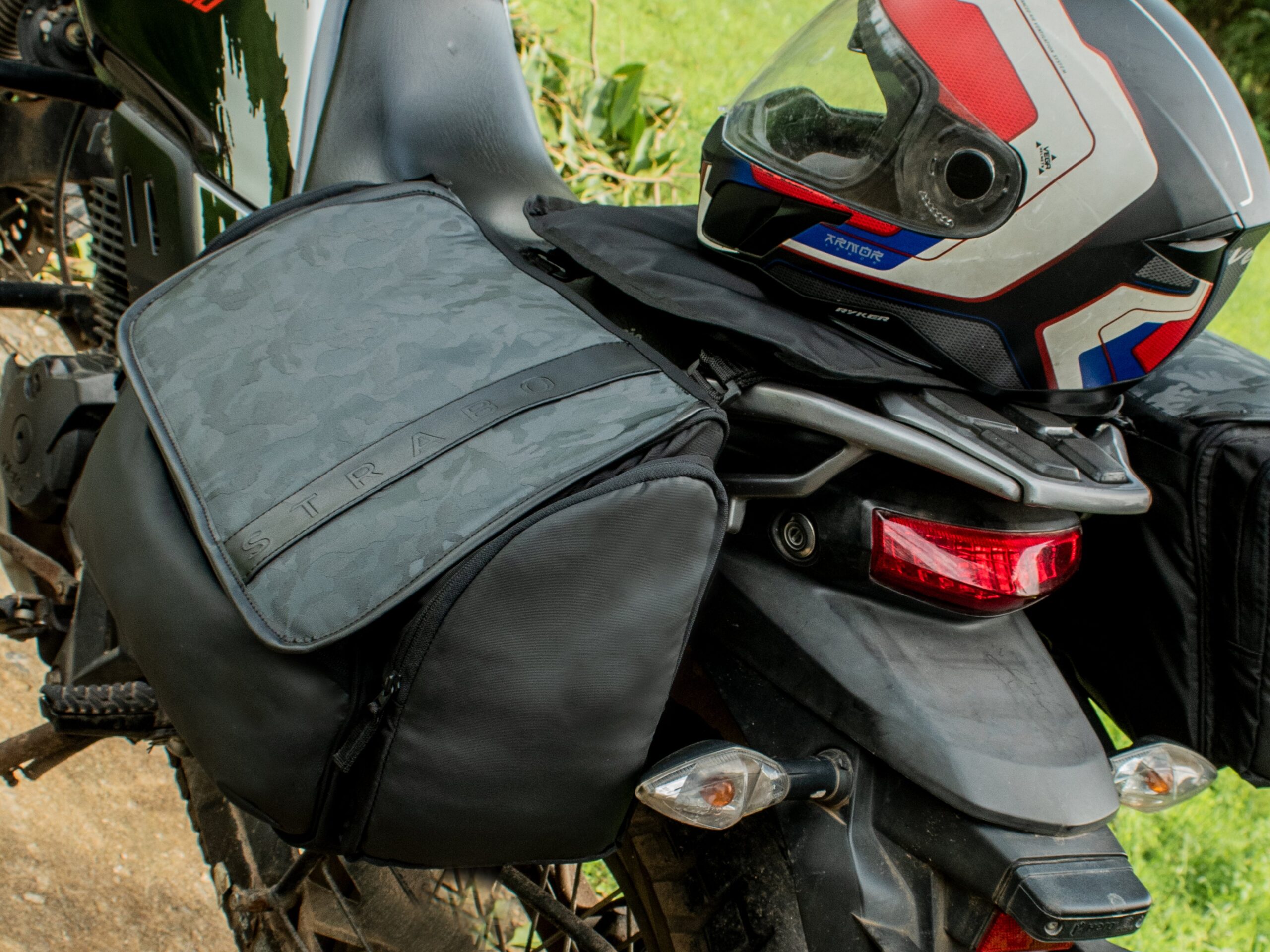 An application scenario or product detail of side bag for motorcycle - Image 24