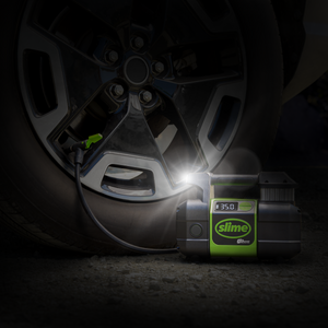 An application scenario or product detail of slime cordless pro power tire inflator - Image 9