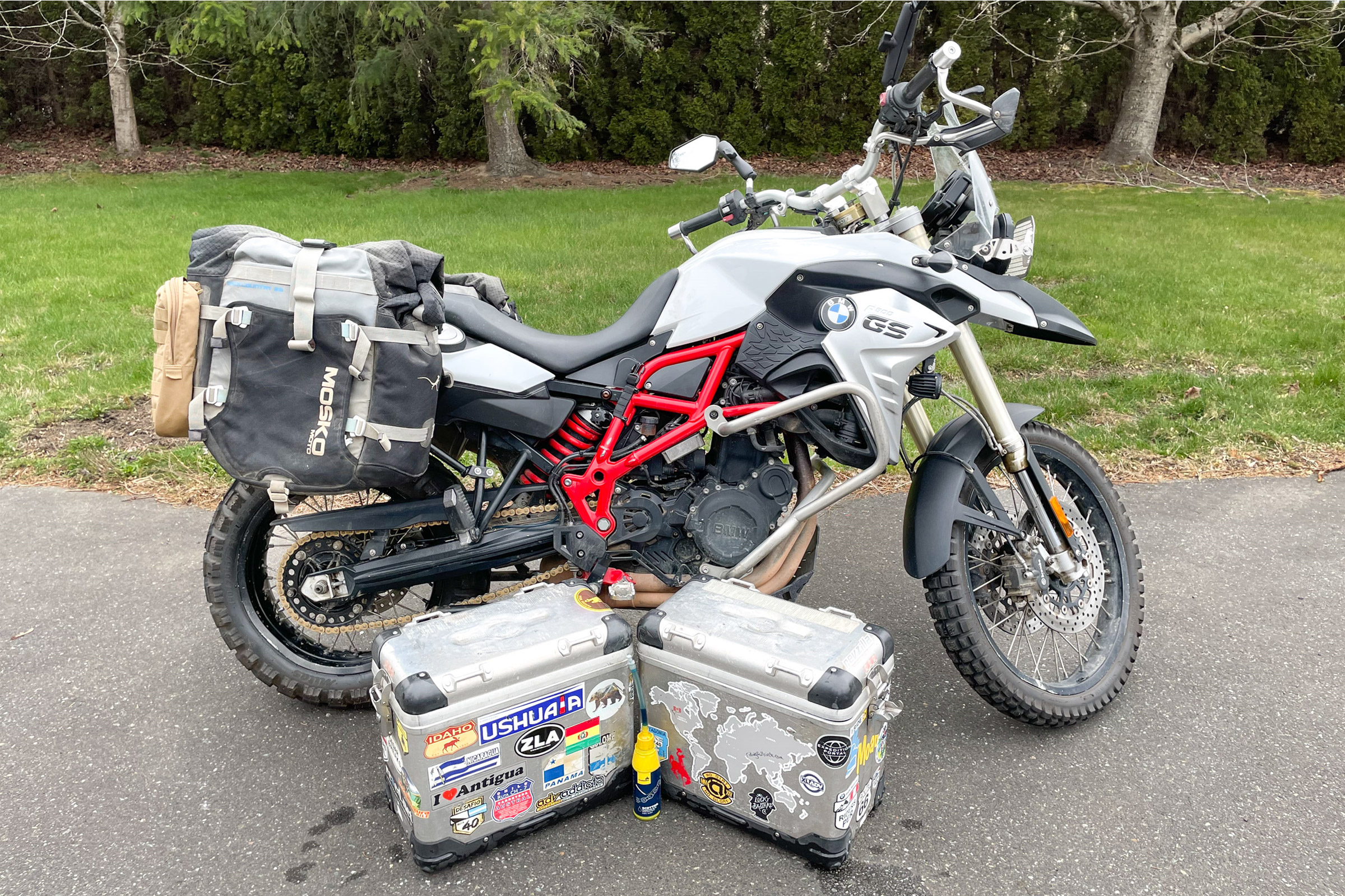 An application scenario or product detail of soft luggage adventure motorcycles - Image 16