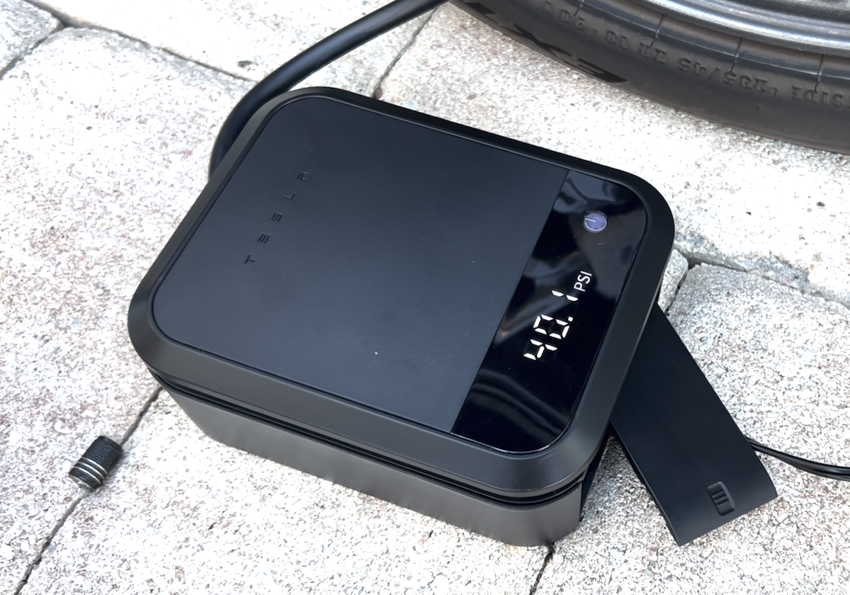 An application scenario or product detail of tesla tire inflator - Image 12