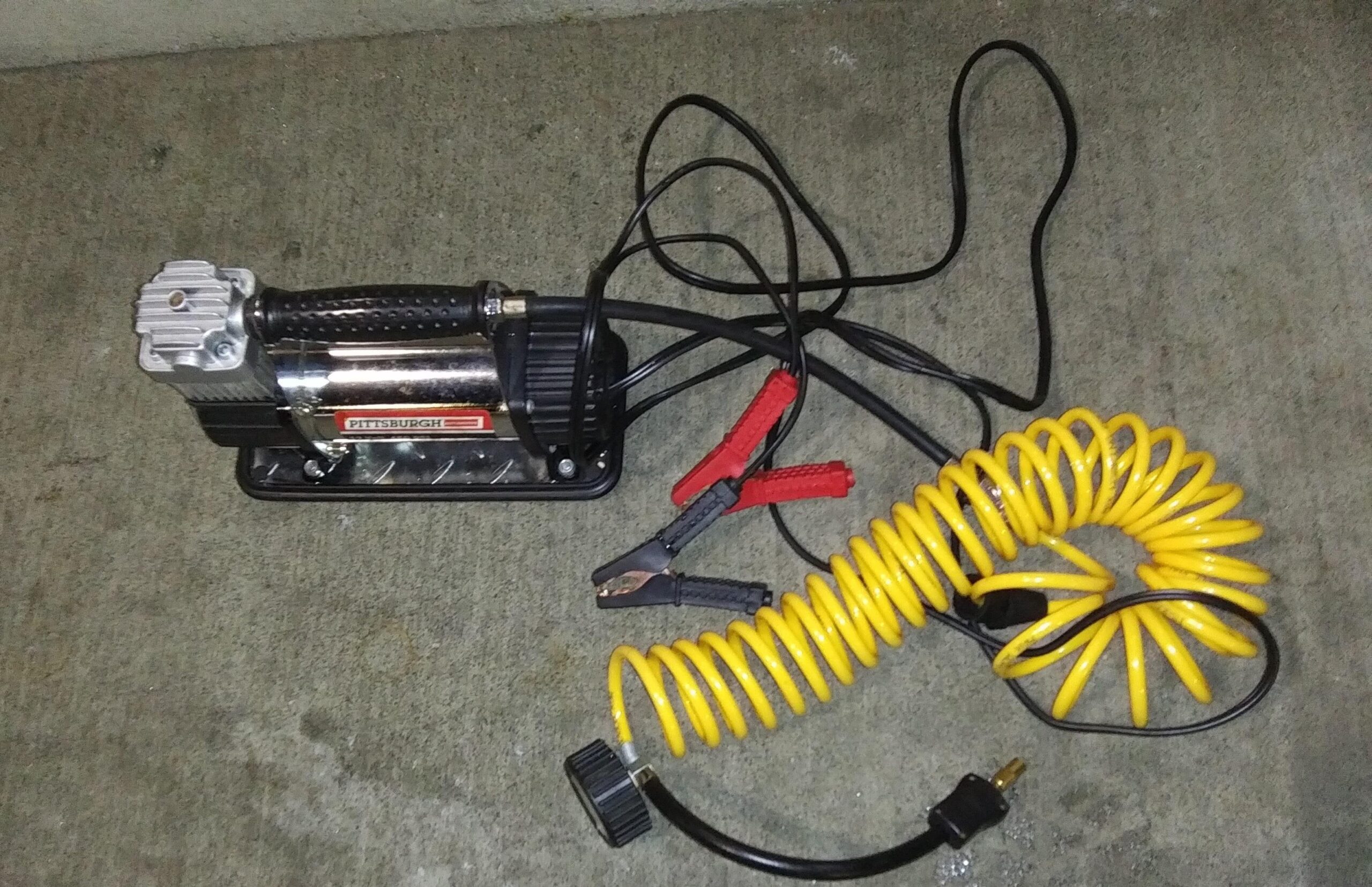 An application scenario or product detail of tire inflator at harbor freight - Image 17