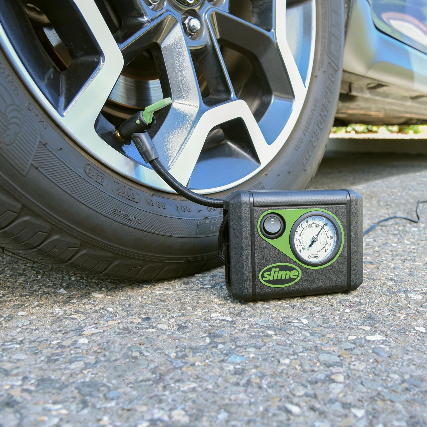 An application scenario or product detail of tire inflator autozone - Image 11