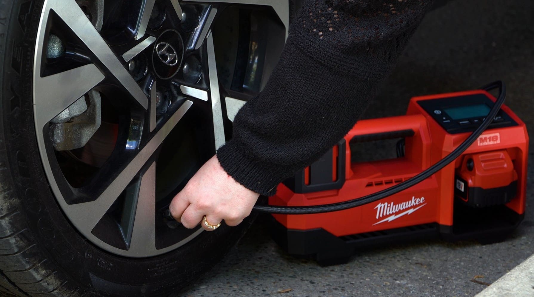 An application scenario or product detail of tire inflator best - Image 7