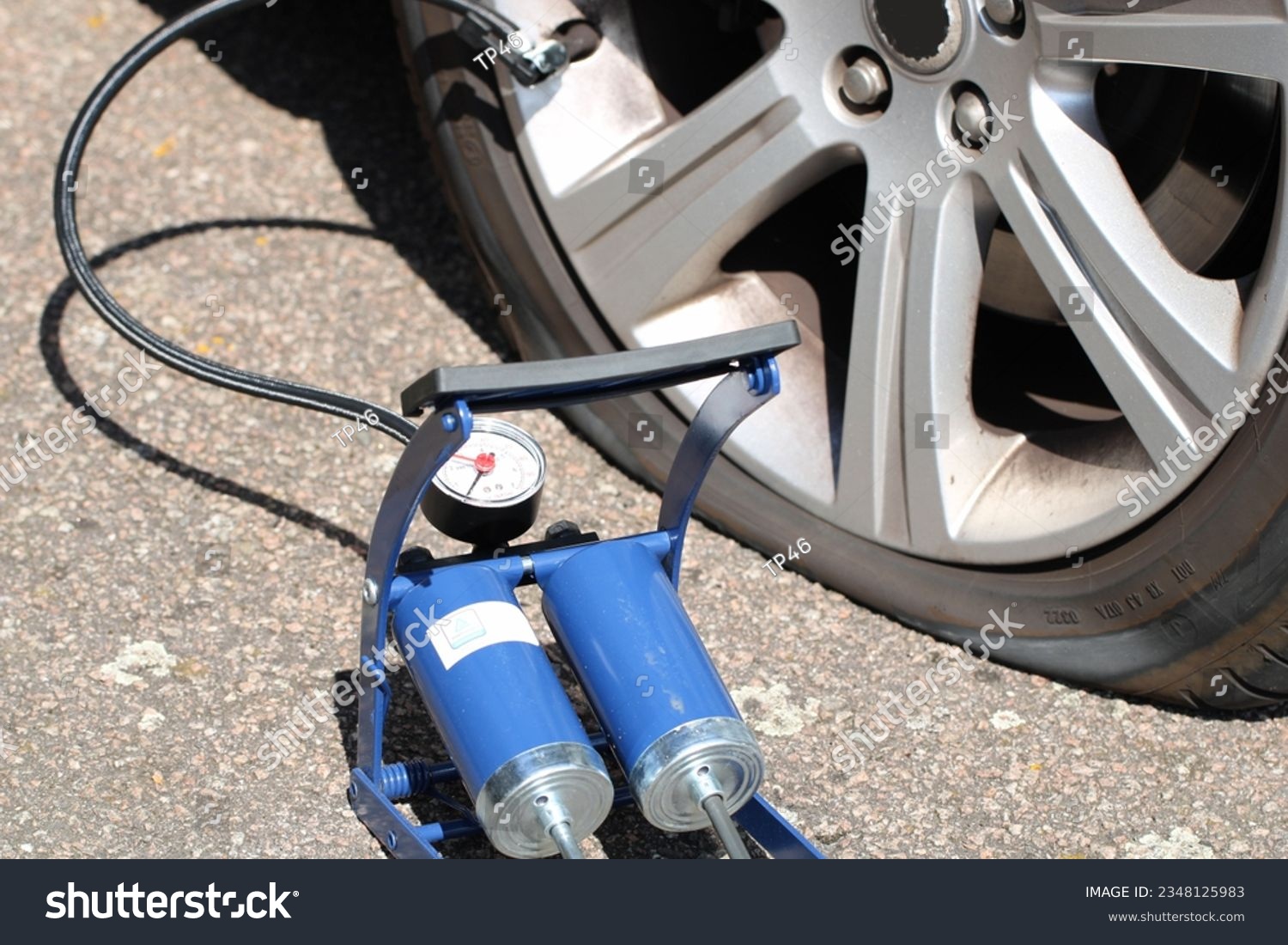 An application scenario or product detail of tyre pump - Image 6
