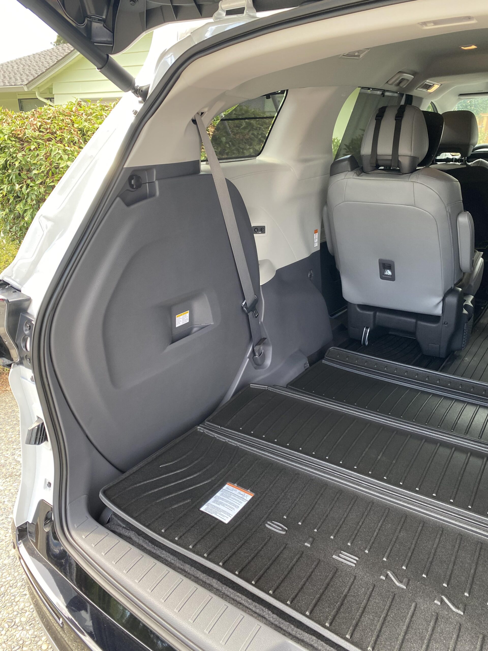 An application scenario or product detail of where is the tire inflation in a 2022 sienna xle - Image 10