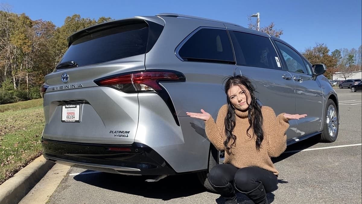 An application scenario or product detail of where is the tire inflation in a 2022 sienna xle - Image 15